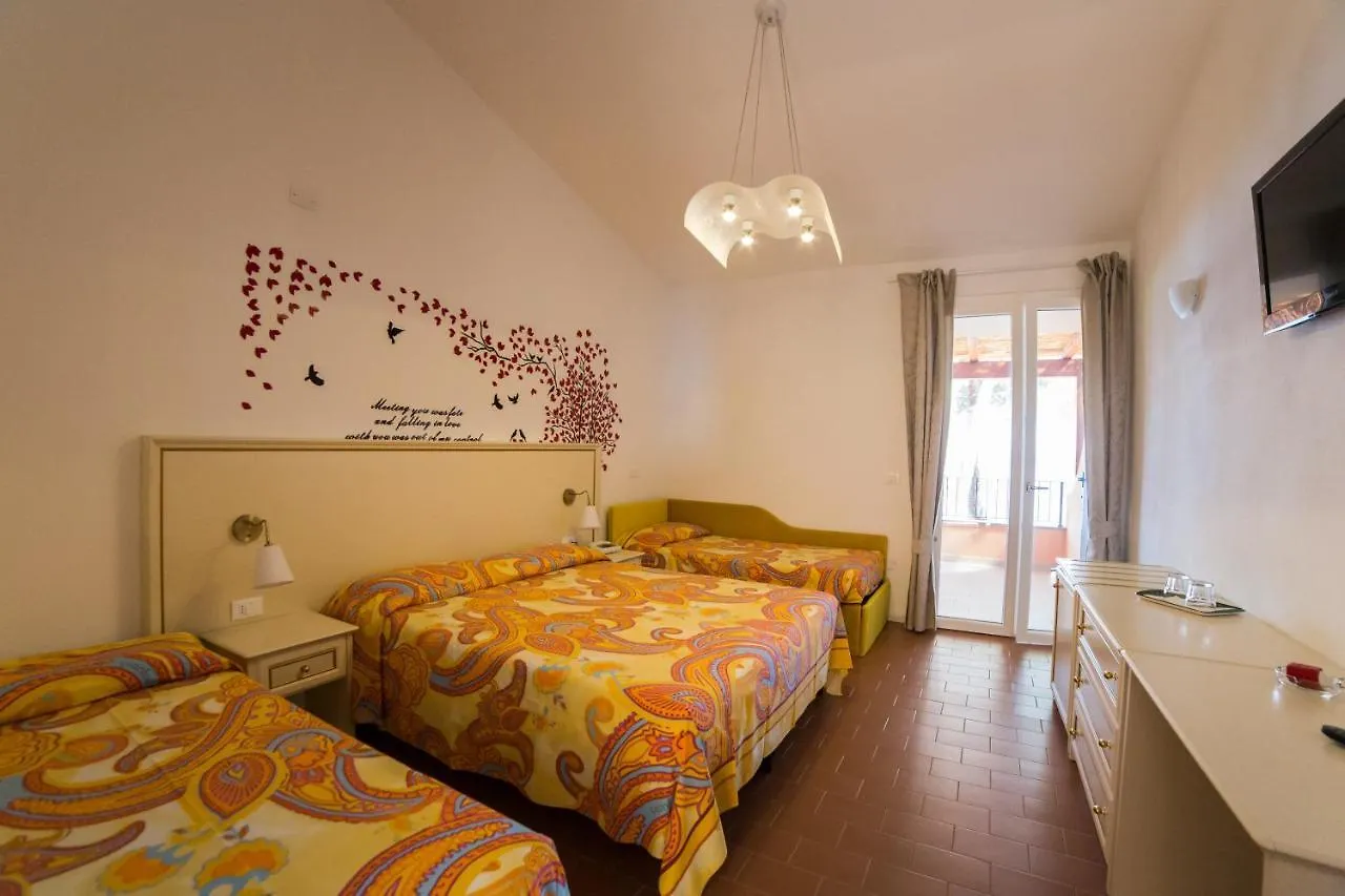 Hotel Capo Sud Lacona 3*,